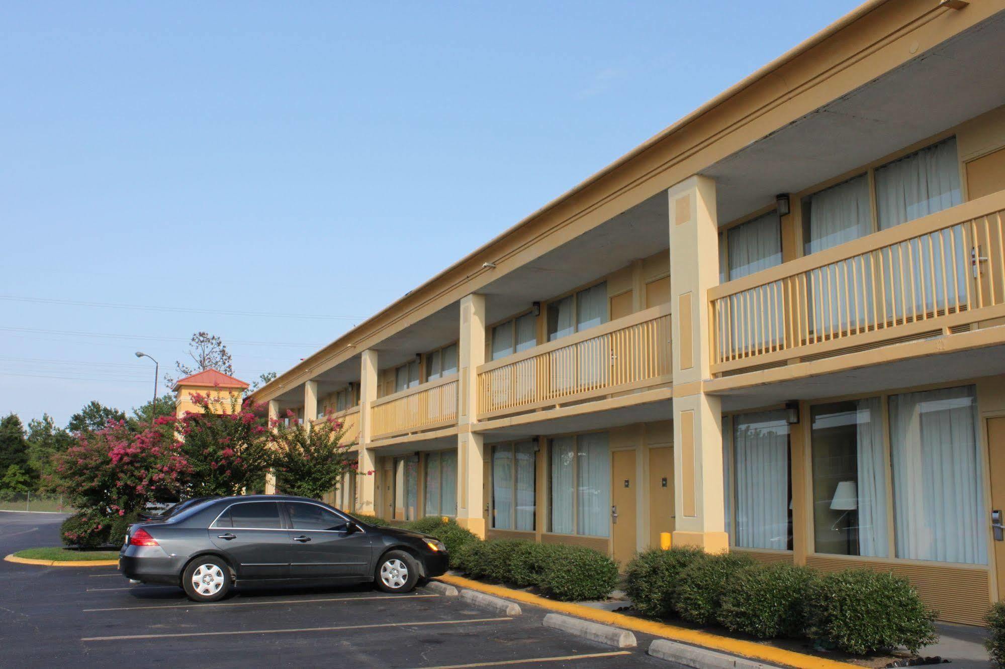 Hotel Elev8 콘로 외부 사진